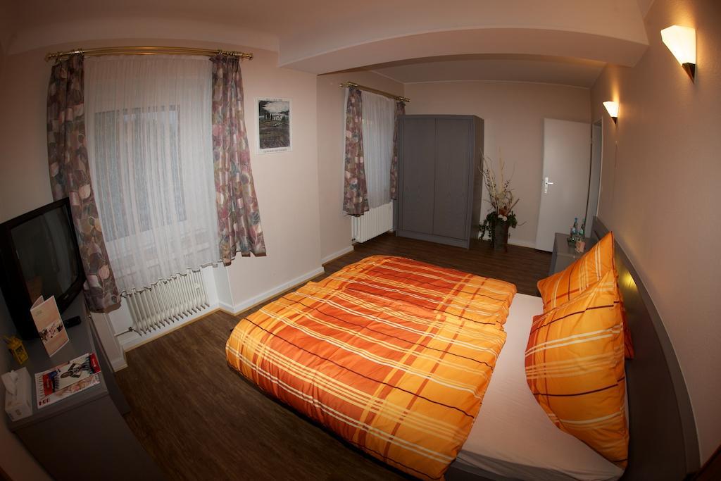 Auberge Du Chateau Stadtbredimus 객실 사진